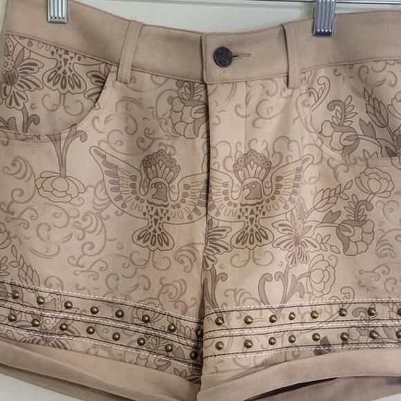 Lucky & Blessed Shorts Womens Size 6 Boho Aztec Hippie Cowgirl Shorts Boho NWT - Picture 2 of 7